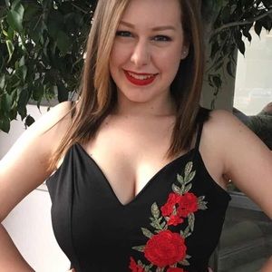 Meet your Posher, Rebecca